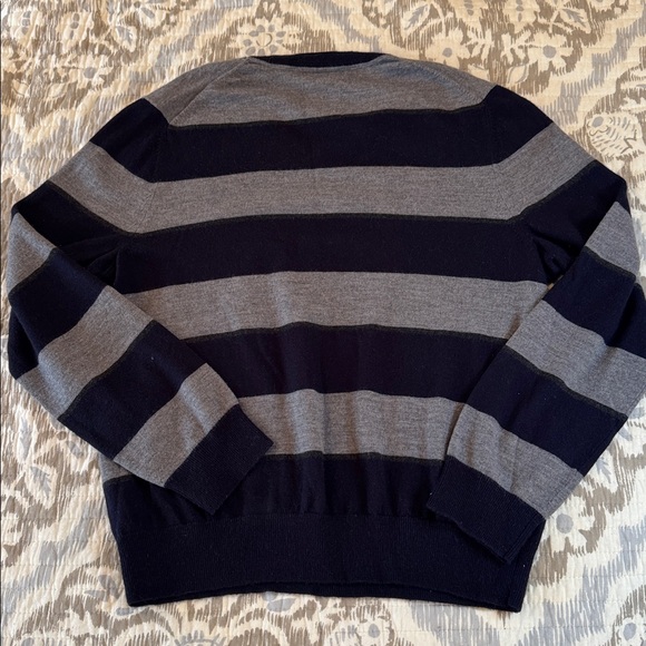 Banana Republic Merino Wool Sweater navy gray men’s size XL - Picture 7 of 9